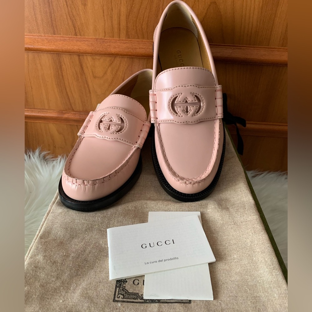 GUCCI Pink Leather Loafers ✨ Size 5.5US 🩰🎀💓